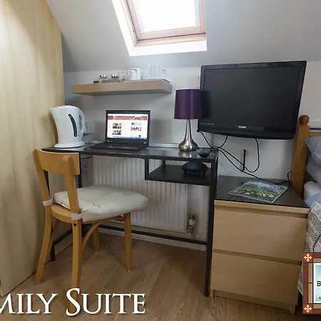 Bed & Breakfast Bentham 4*